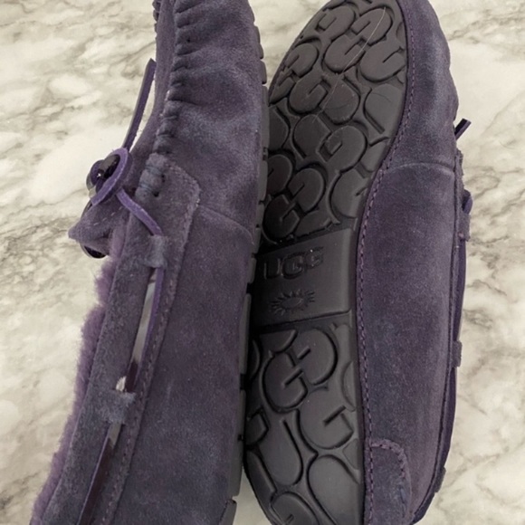 Ugg Moccasins - Picture 2 of 3